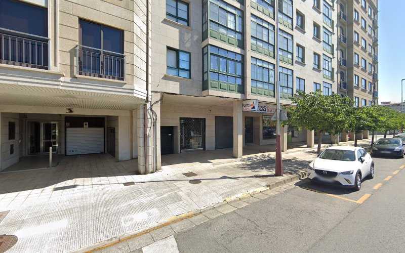 Fotografia tomada fuera de Cocinas Pasaron - Carpintero en Pontevedra, Pontevedra