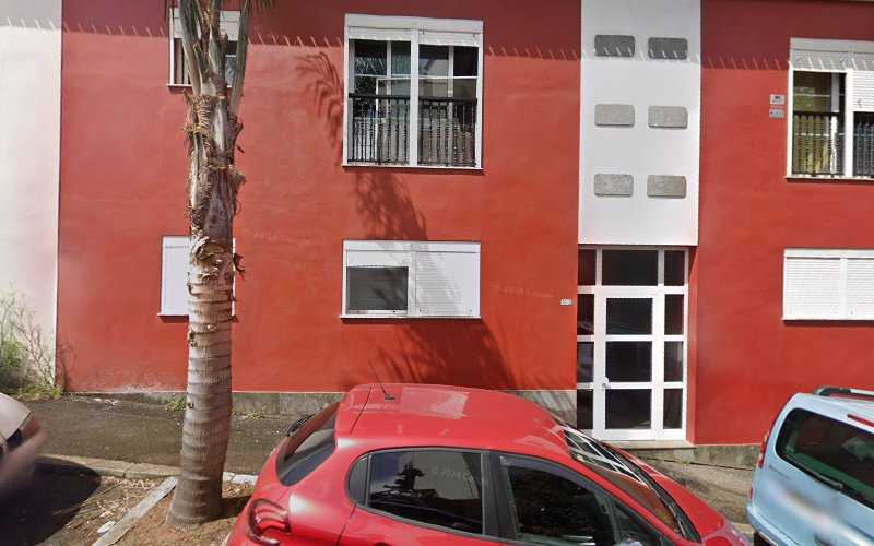 Fotografia tomada fuera de JR Windows Aluminium systems - Carpintería metálica y de aluminio en Tacoronte, Santa Cruz de Tenerife