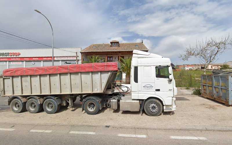 Fotografia tomada fuera de Carpintería Carreyes - Tienda de armarios en La Puebla de Montalbán, Toledo