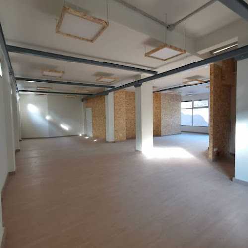 Fotografia tomada fuera de Carpintería Laia - Carpintería en Arin, Guipúzcoa