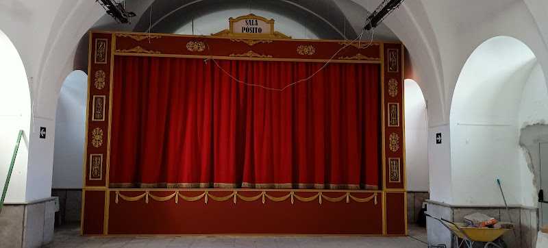 Fotografia tomada fuera de Carpintería y Ebanistería Castro - Carpintería en Algeciras, Cádiz