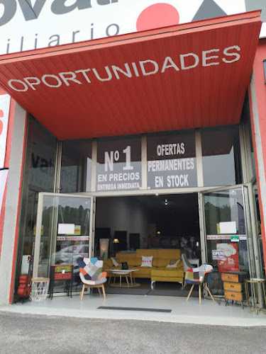 Fotografia tomada fuera de novatienda mobiliario Barreiros - Tienda de muebles en Barreiros Zona Comercial, Orense