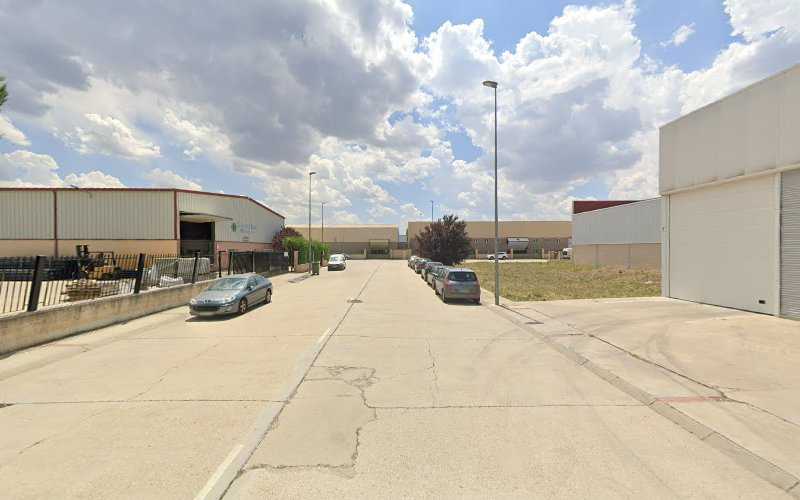 Fotografia tomada fuera de JCG ventanas - Carpintería en Aldeamayor de San Martín, Valladolid