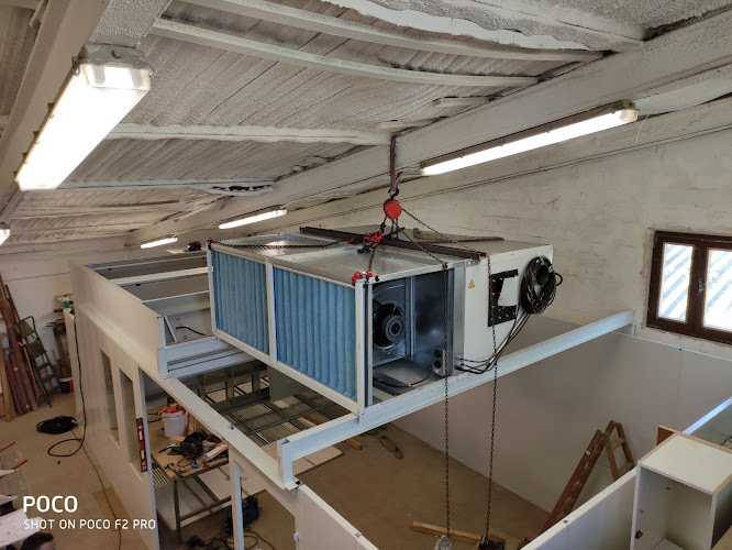 Fotografia tomada fuera de Carpintería JJSandua - Carpintería en Akerregi, Guipúzcoa