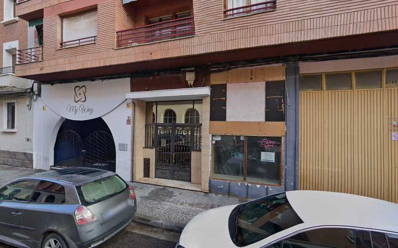 Fotografia tomada fuera de El Viejo Ebanista - Ebanista en Calatayud, Zaragoza