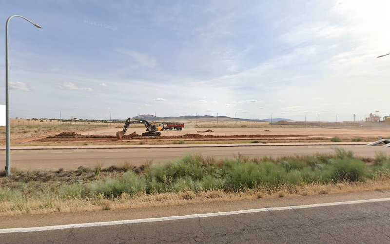 Fotografia tomada fuera de Aluminios la Serena - Carpintería metálica y de aluminio en Villanueva de la Serena, Badajoz
