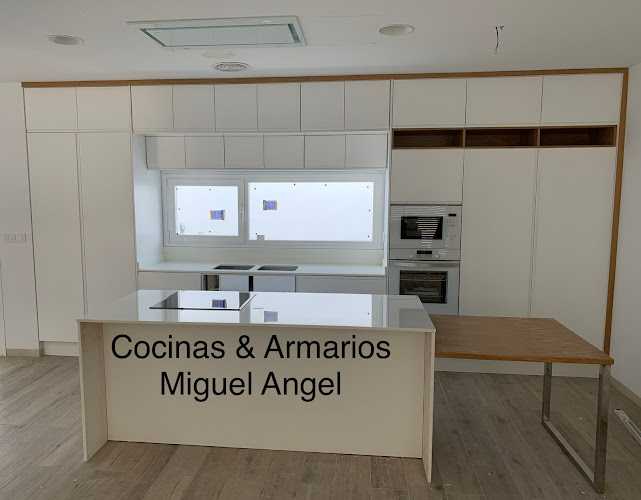 Fotografia tomada fuera de COCINAS & ARMARIOS MIGUEL ÁNGEL - Tienda de muebles en Villanueva de la Serena, Badajoz