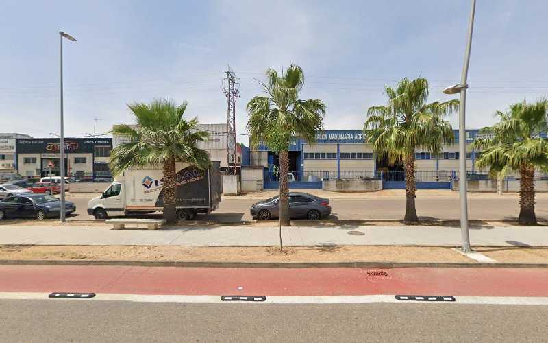 Fotografia tomada fuera de Metalúrgica Peña Sl - Carpintería metálica y de aluminio en Villanueva de la Serena, Badajoz