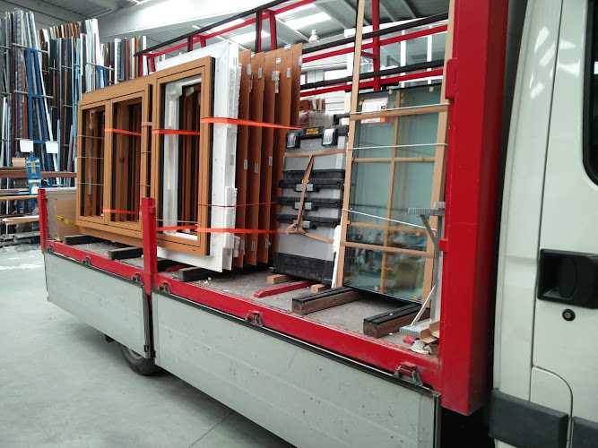 Fotografia tomada fuera de Talleres Manso - Carpintería metálica y de aluminio en Aranda de Duero, Burgos