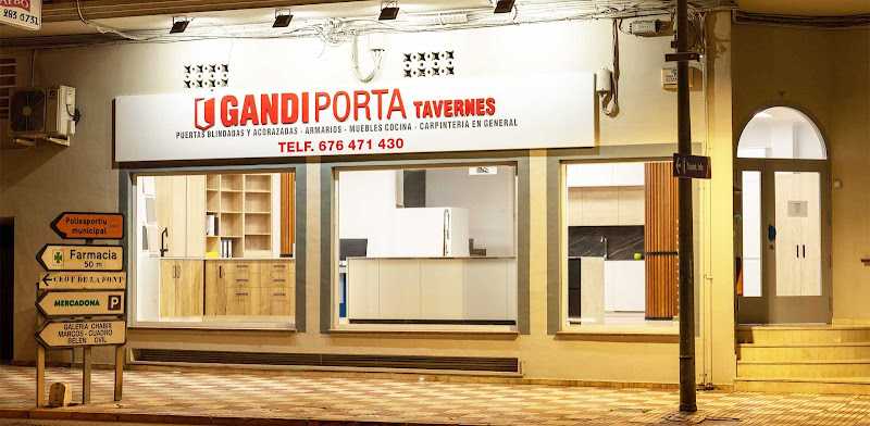 Fotografia tomada fuera de Carpinteria Madera Tavernes | GANDIPORTA - Carpintería en Tavernes de la Valldigna, Valencia