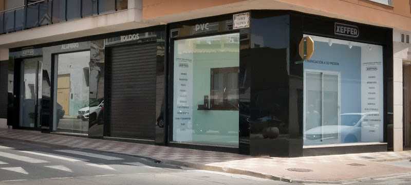 Fotografia tomada fuera de CARPINTERIA METALICA XEFFER S.L. - Carpintería metálica y de aluminio en Almussafes, Valencia