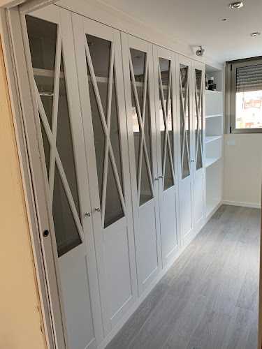 Fotografia tomada fuera de Carpinteria El Piso S.L. - Carpintería en Cullera, Valencia