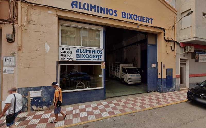 Fotografia tomada fuera de Aluminios Bixquert, SL - Carpintería metálica y de aluminio en Tavernes de la Valldigna, Valencia