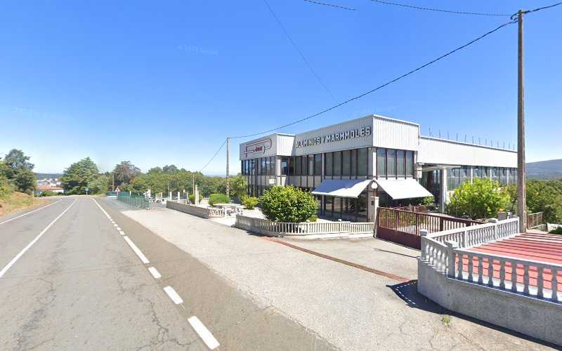 Fotografia tomada fuera de Carpintería Térmica AGE - Metalwork en Celanova, Orense