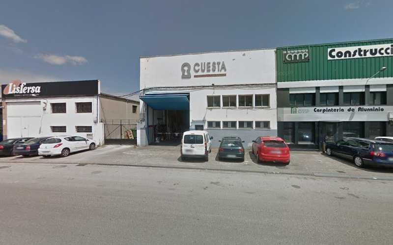 Fotografia tomada fuera de CUESTA METALISTERIA - Carpintería metálica y de aluminio en Viella, Asturias