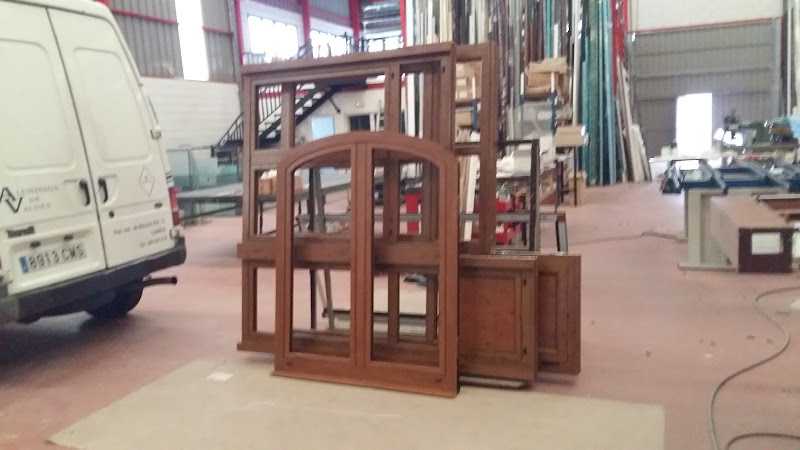 Fotografia tomada fuera de Aluminios de Valdes - Carpintería metálica y de aluminio en Barcia, Asturias