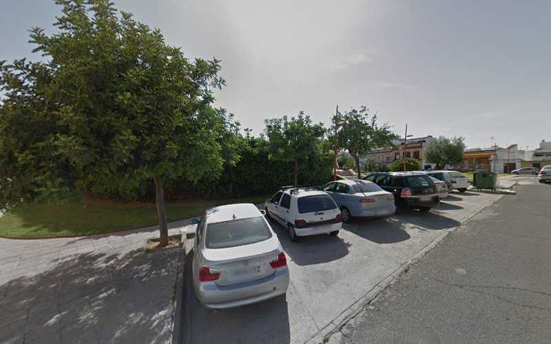 Fotografia tomada fuera de Alucris de Utrera - Carpintería metálica y de aluminio en Utrera, Sevilla