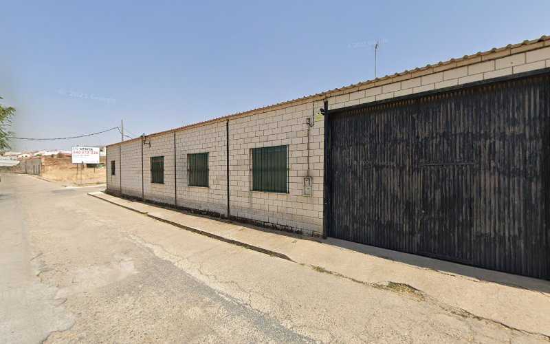 Fotografia tomada fuera de Carpintería Cocinas Blanca - Carpintería en Fuente de Cantos, Badajoz