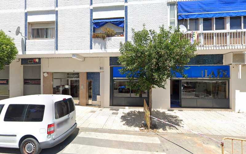 Fotografia tomada fuera de Axis C.b. - Carpintería en Badajoz, Badajoz