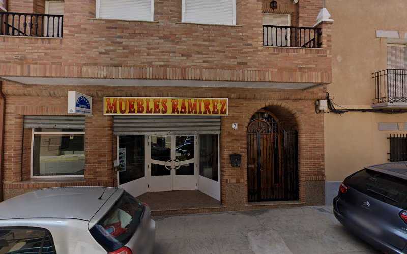 Fotografia tomada fuera de Muebles Ramírez - Tienda de muebles en Tuéjar, Valencia
