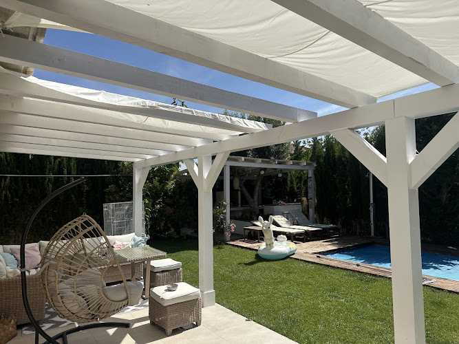 Fotografia tomada fuera de Maderas Larreta Ibáñez S L - Almacén en Tudela, Navarra