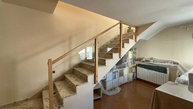 Fotografia tomada fuera de Carpintería Moraleda - Carpintería en Granada, Granada