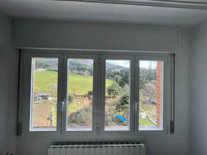 Fotografia tomada fuera de Metalistería Erandio - Carpintería metálica y de aluminio en Erandio, Vizcaya