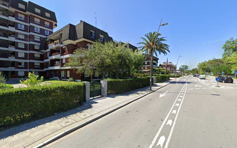 Fotografia tomada fuera de Alcoa Inespal - Carpintería metálica y de aluminio en Getxo, Vizcaya