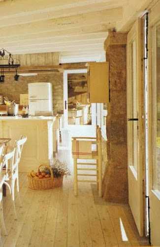 Fotografia tomada fuera de Fusteria Oller. Mataró, Maresme - Fusteria en Mataró, Barcelona