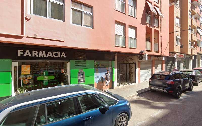 Fotografia tomada fuera de CARPINTERIA EN GENERAL MANUEL MORUNO - Carpintería en Torrent, Valencia