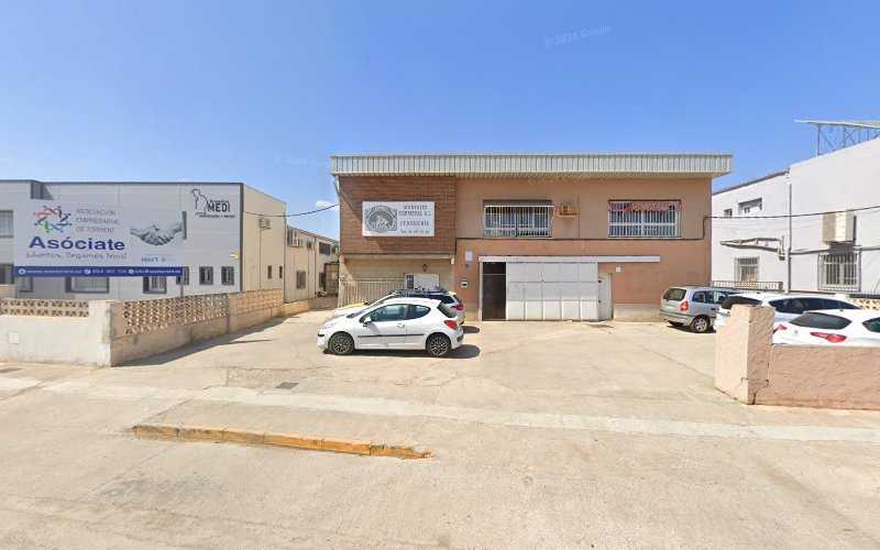 Fotografia tomada fuera de Montajes Carmetal Sociedad Limitada. - Carpintería metálica y de aluminio en Torrent, Valencia