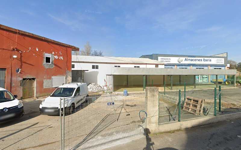 Fotografia tomada fuera de Frenti Carpintería S.L.U. - Carpintería en Sada, A Coruña