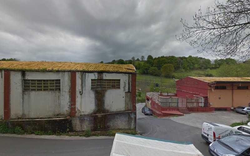 Fotografia tomada fuera de Carpinteria Izai SL - Carpintería en Oiartzun, Guipúzcoa