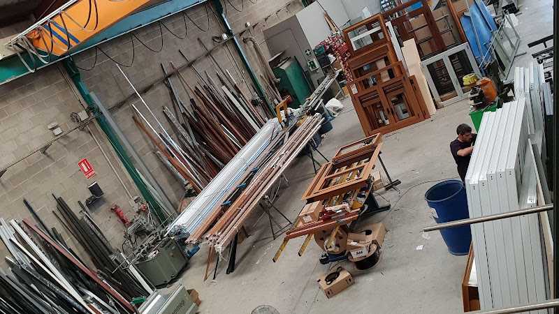 Fotografia tomada fuera de Art Ferro - Proveedor de ventanas PVC en Tàrrega, Lérida