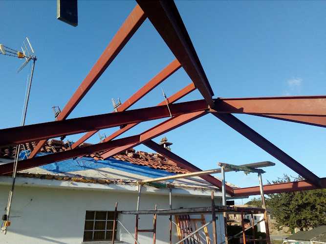 Fotografia tomada fuera de Carpinteria Metalica MR - Carpintería metálica y de aluminio en Begonte, Lugo