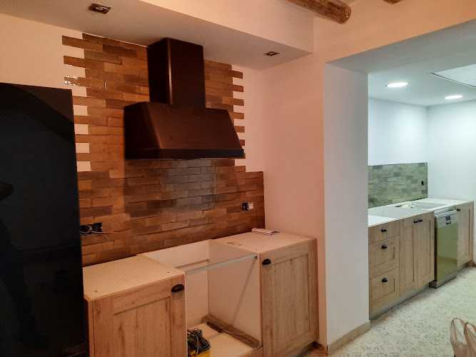 Fotografia tomada fuera de CARPINTERIA MERAKI S.L. - Carpintería en Villarreal, Castellón