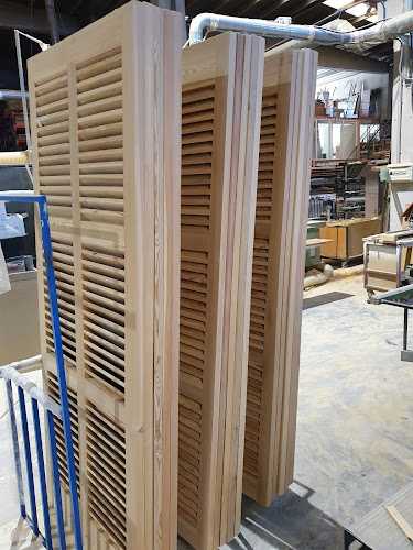 Fotografia tomada fuera de Isidro Ferrer, muebles a medida en Zaragoza - Fábrica de muebles en La Almunia de Doña Godina, Zaragoza