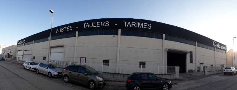 Fotografia tomada fuera de Maderas Gabarró Hermanos - Establecimiento de venta de madera en Benifaió, Valencia
