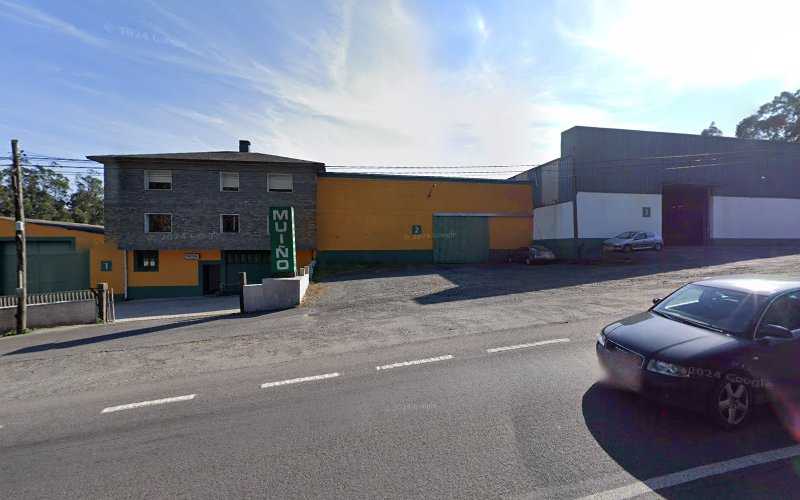 Fotografia tomada fuera de Comercial De Puertas Y Marcos Muiño S.L. - AMES - Establecimiento de venta de madera en Ameixenda, A Coruña