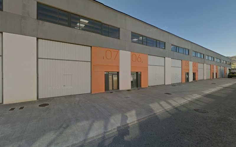Fotografia tomada fuera de Carpintería Muro - Oficinas de empresa en Puente la Reina, Navarra