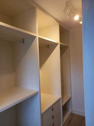 Fotografia tomada fuera de PUERTAS HBG - Carpintería en Laguna de Duero, Valladolid