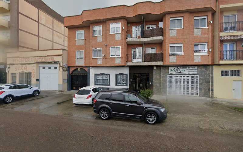 Fotografia tomada fuera de Cocinas Samar - Tienda de muebles de cocina en Peñaranda de Bracamonte, Salamanca