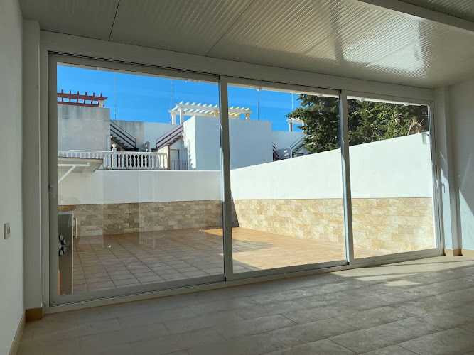 Fotografia tomada fuera de AL13 - Carpintería metálica y de aluminio en Las Cabezas de San Juan, Sevilla