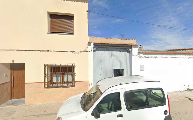 Fotografia tomada fuera de SERVIMANT LEO SL - Carpintero en La Puebla de Almoradiel, Toledo