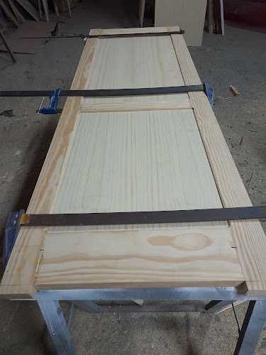 Fotografia tomada fuera de Carpintería Sánchez - Carpintería en La Coronada, Badajoz