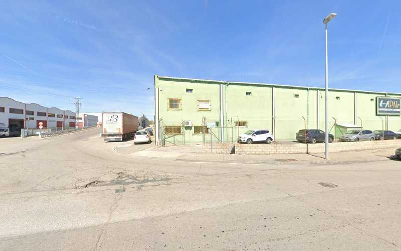 Fotografia tomada fuera de Hipal S.L. - Carpintería metálica y de aluminio en Cabanillas del Campo, Guadalajara