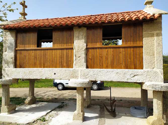 Fotografia tomada fuera de Carpinteria San José Senra - Carpintero en Silleda, Pontevedra