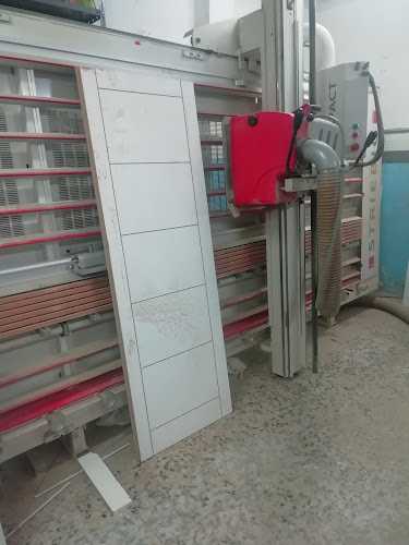 Fotografia tomada fuera de ebanisteria carrizo - Ebanista en Madrid, Madrid