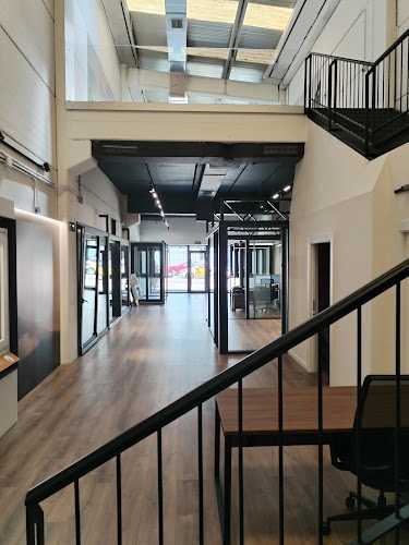 Fotografia tomada fuera de Ventanas Roma S.L - Servicio de instalación de ventanas en Las Rozas de Madrid, Madrid