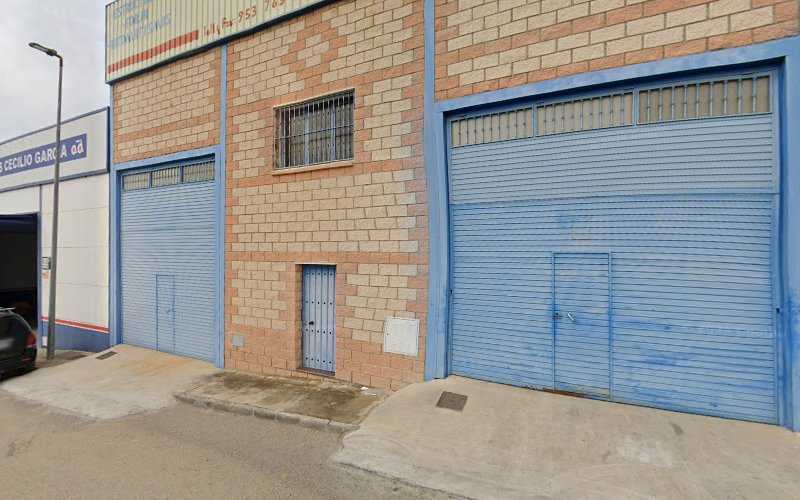 Fotografia tomada fuera de Begimetal - Carpintería metálica y de aluminio en Begíjar, Jaén